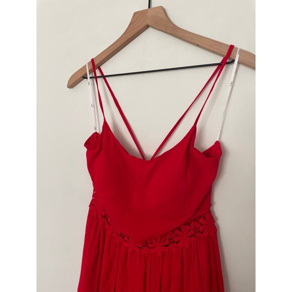 Lulus Red Crochet Strappy Back Mini Dress Size Medium Holiday Christmas Party - Picture 3 of 11